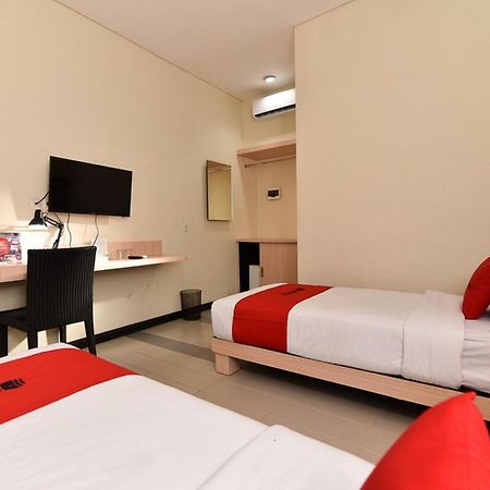 Reddoorz Near Legian Street Exterior foto