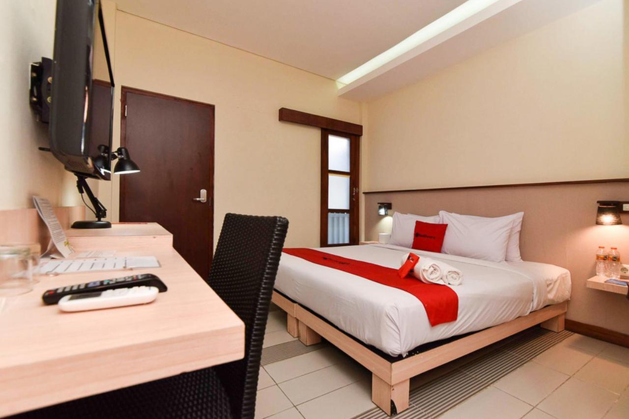 Reddoorz Near Legian Street Exterior foto