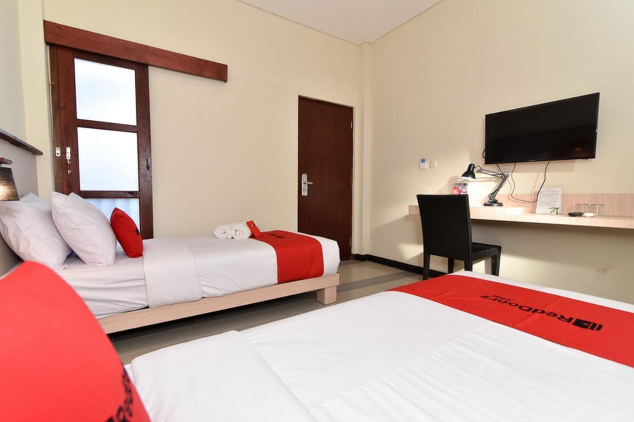 Reddoorz Near Legian Street Exterior foto