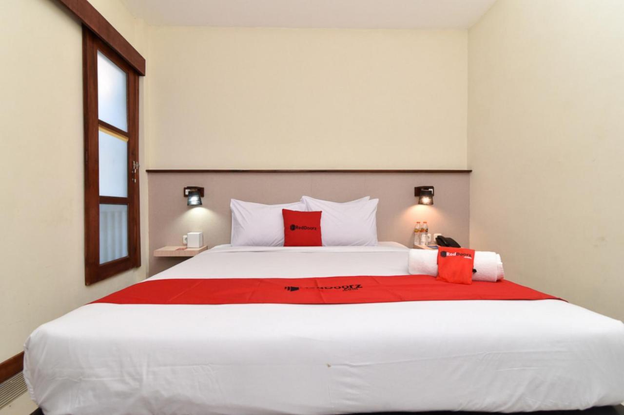 Reddoorz Near Legian Street Exterior foto